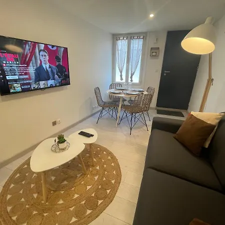 Le Boinot - Patio Prive, Wifi Debit, Netflix, Stationnement Gratuit